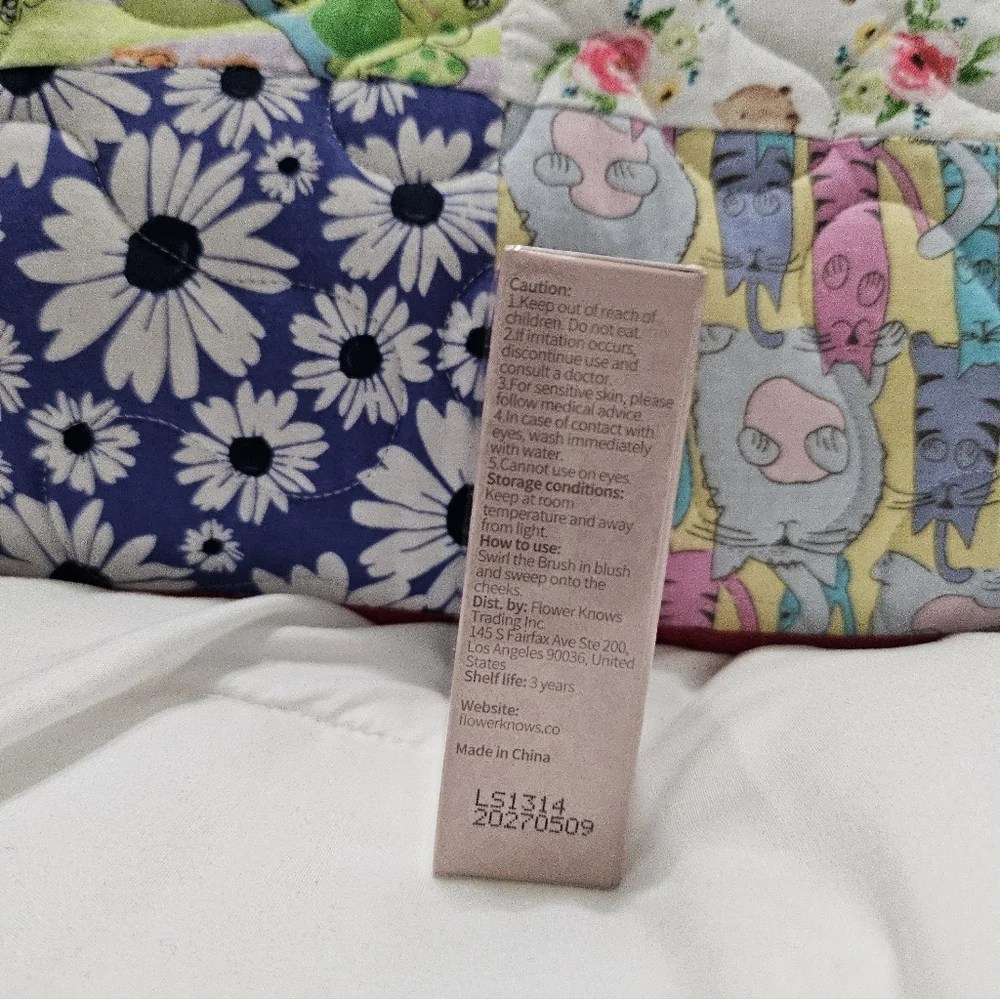 Flower Knows Midsummer Fairytales‎ Velvet Embossed Blush (02 Dreaming Butterfly)